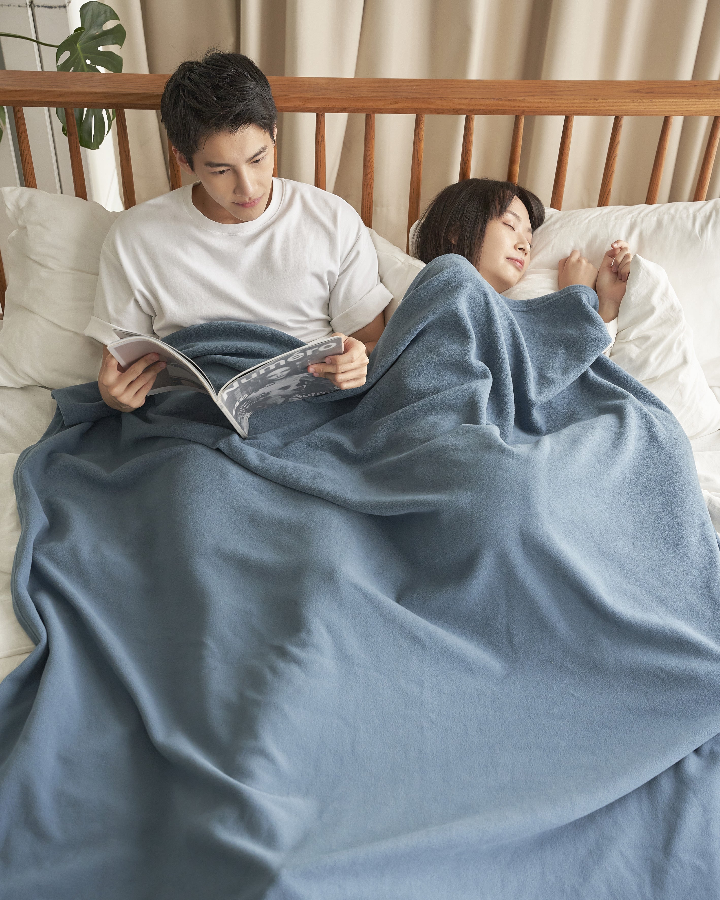 Graphene Instant Warmer Blanket